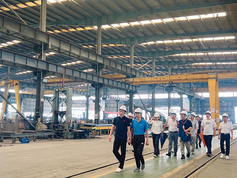 Guangdong Steel Structure Association visited Hongsheng Steel Structure for exchange and exploration of new paths for high-quality development in the industry