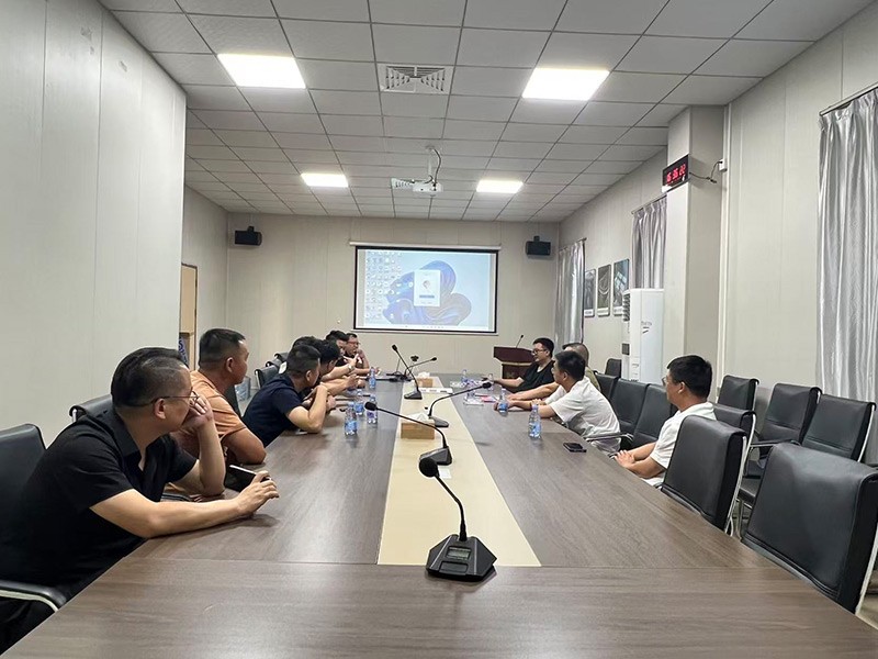 Heyuan Runbang Machinery Mold Co., Ltd. visited Hongsheng Steel Structure to deepen industrial project cooperation negotiations