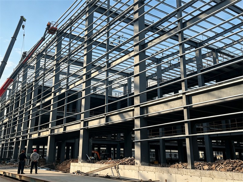 Cover image 4. jpg